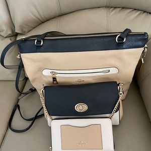 Coach 3 piece nesting set in excellent condition!